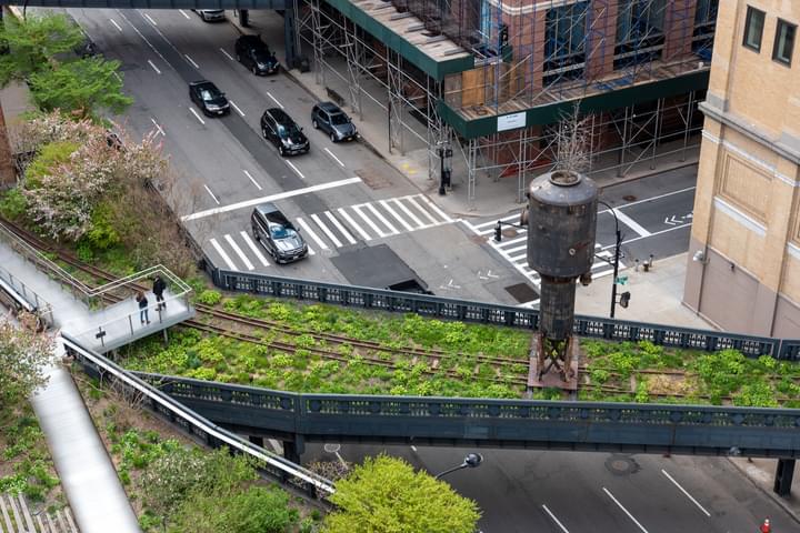 Ibrahim Mahama - '57 Forms of Liberty', The High Line, New York - 1