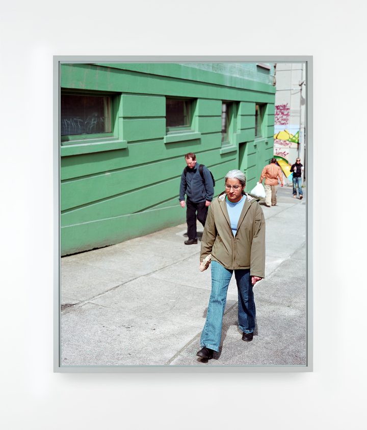 Jeff Wall — Figures on a sidewalk