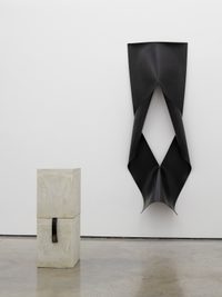 79 x 77 x 30, 183 x 65 x 33 79 x 77 x 30, 183 x 65 x 33