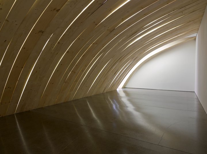 Virginia Overton — Untitled (arc)